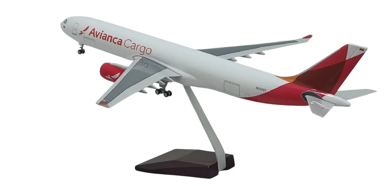 Airbus A330 Avianca Cargo | Escala 1:140 | 46 cm