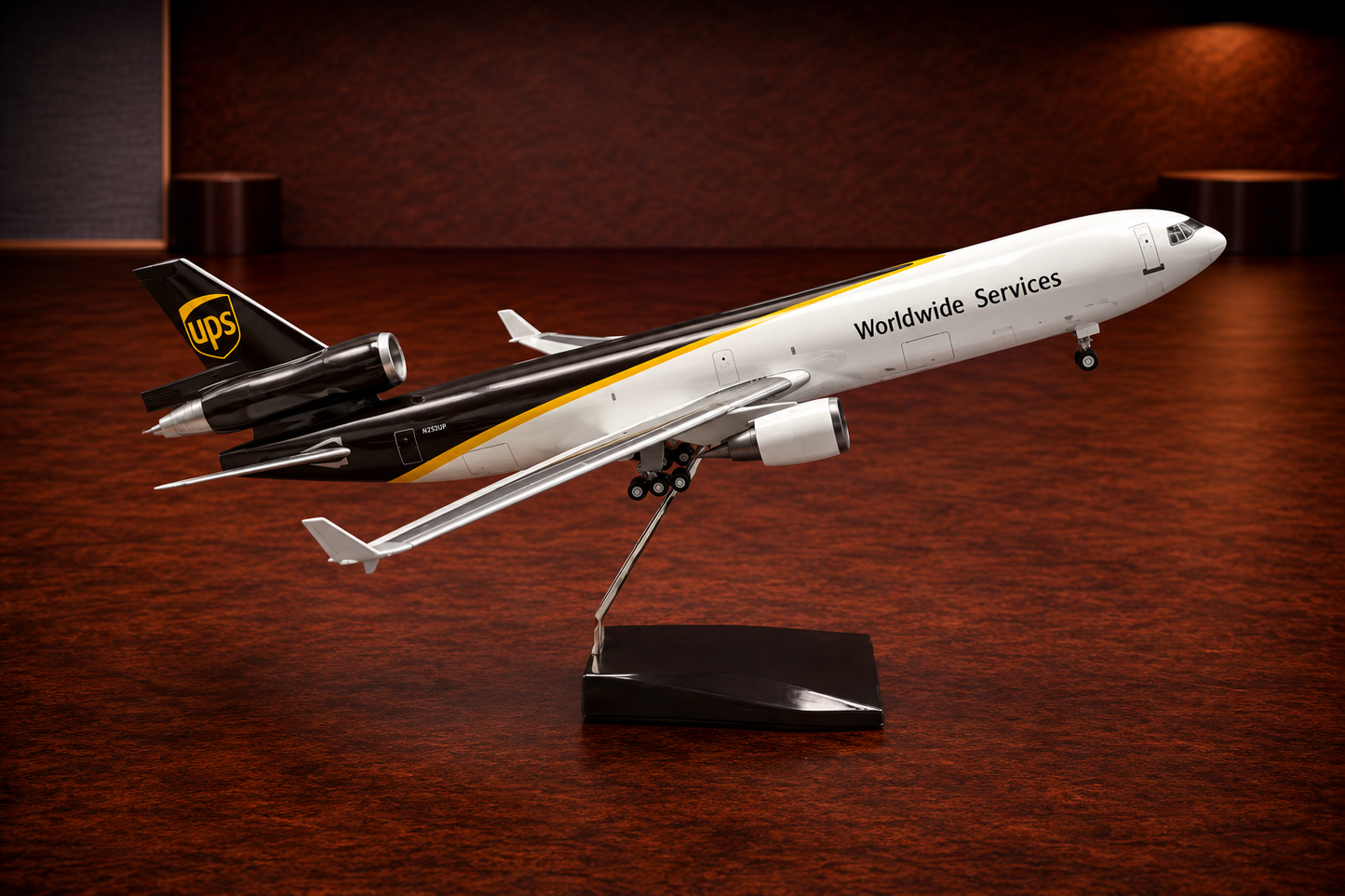 MD-11 UPS Cargo | Escala 1:130 | 47 cm