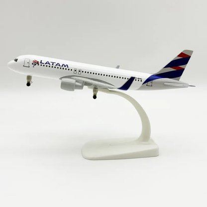 Airbus A320 Latam Airlines | Escala 1:200 | 20 cm
